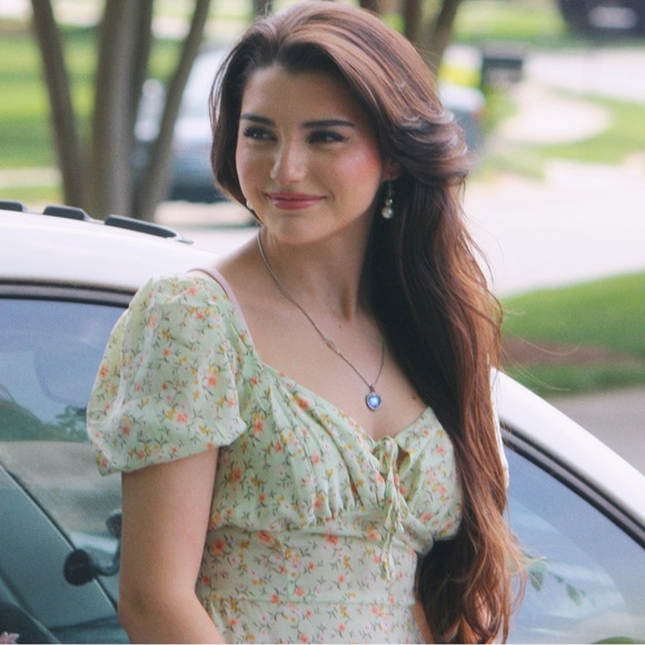 Meet your Posher, Macy - Picture 1 of 1